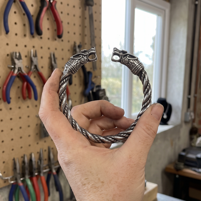 Fenrir arm ring